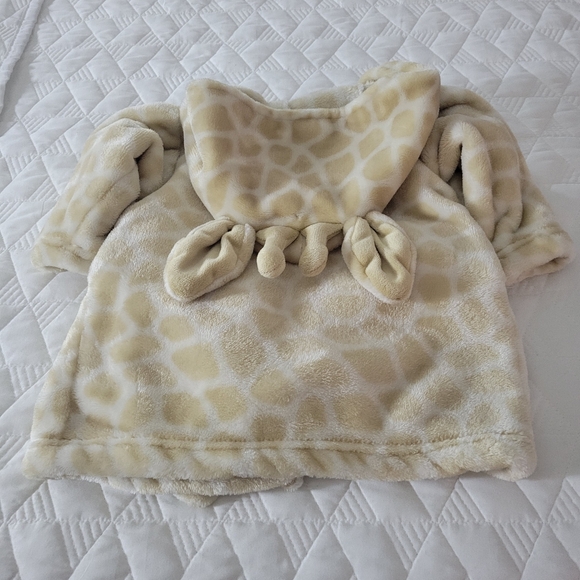 Giraffe Baby Robe - Picture 6 of 6